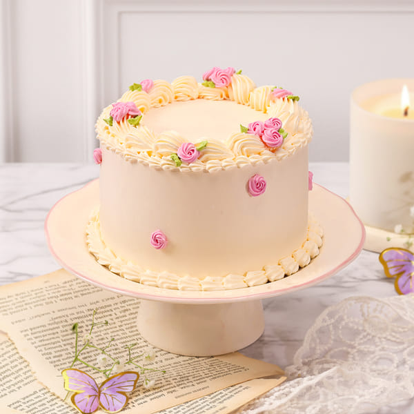 Pineapple Blossom Floral Cake (300g)