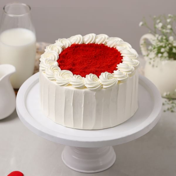 Red Velvet Indulgence Cake (1 Kg)