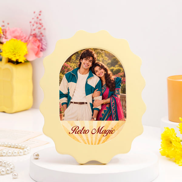 Retro Magic Personalzied Scalloped Photo Frame