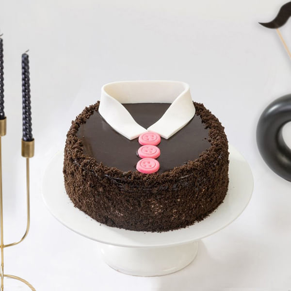 Rich and Delectable Chocolate Celebration Cake (1 Kg)