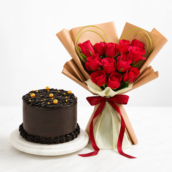 Romantic Red Roses and Chocolate Cake Combo
