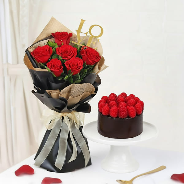 Roses & Raspberry Cake