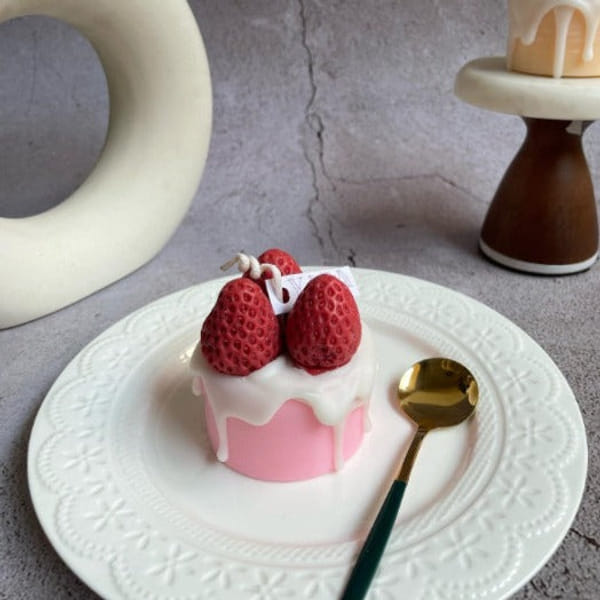 Scented Candle - Strawberry Cake - Single Piece