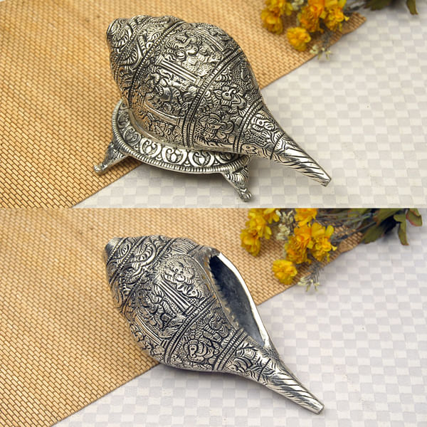 Shankh with Stand