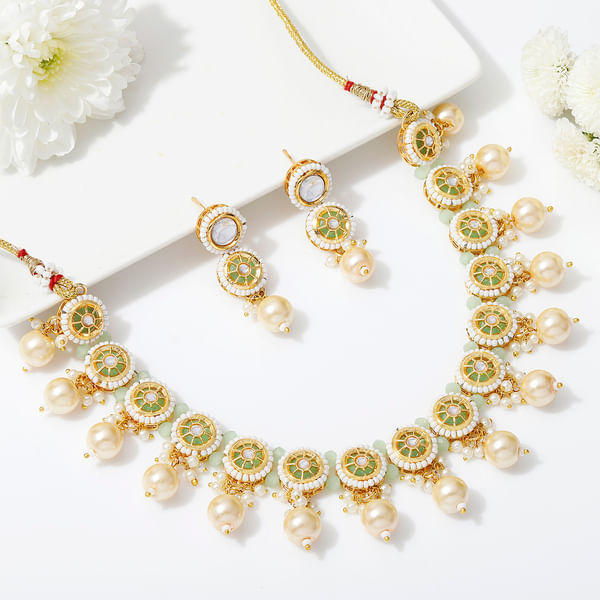 Shimmering Pearls Necklace For Karwa Chauth