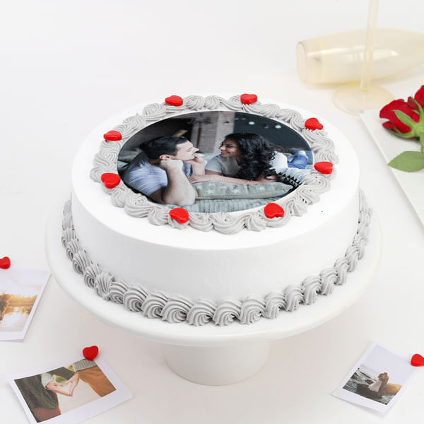 Soft and Creamy Photo Cake (Half kg)