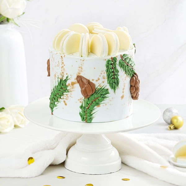 Sparkling Celebration Cream Cake