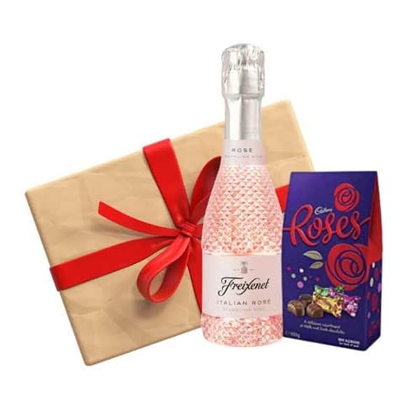 Sparkling Rose & Chocolate Gift Combo