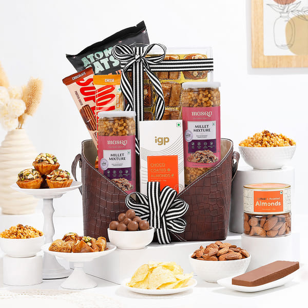 Spice, Sweet And Crunch Treats Hamper