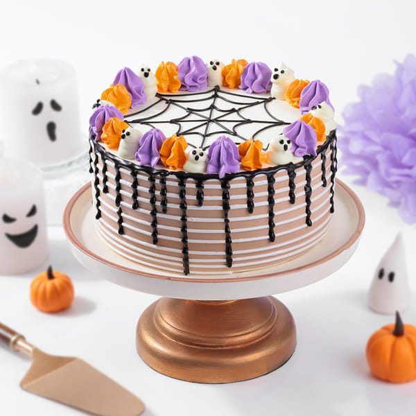 Spooktacular Halloween Cream Cake