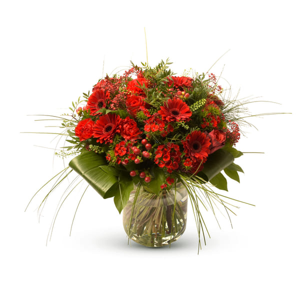 Stylish red bouquet