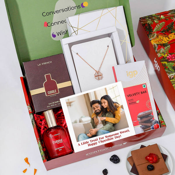 Sweet Love Personalized Chocolate Day Hamper