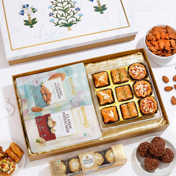 Sweet & Savoury Nut Hamper with Ferrero Rocher