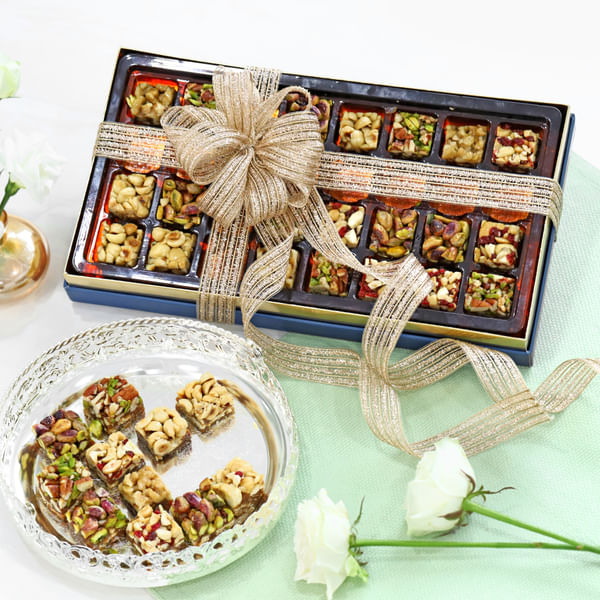 Tamra Gift Box