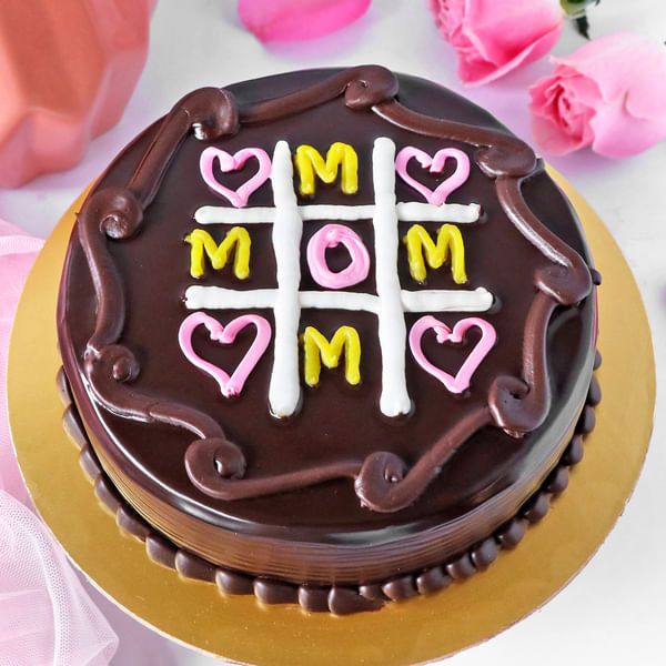 Tic Tac Toe Chocolate Cake for Mom (1 Kg)