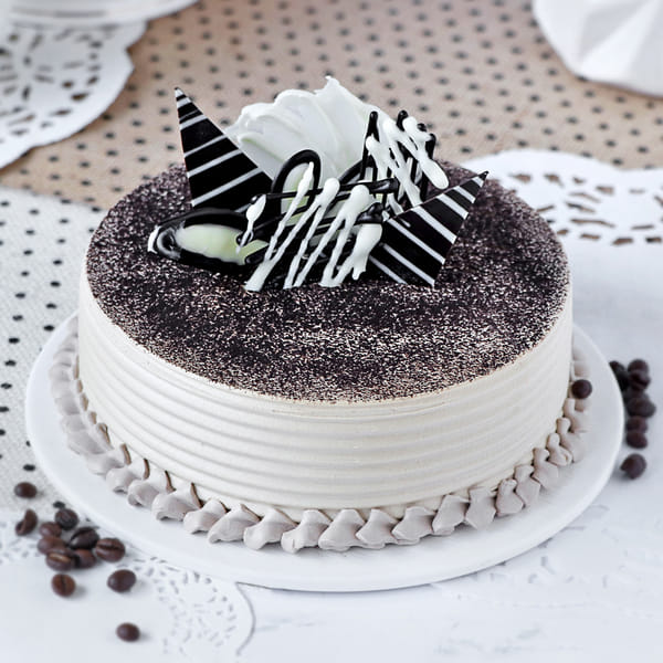 Tiramisu Cake