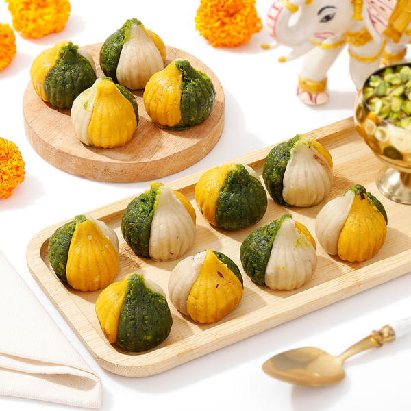 Tiranga Modak (12 Pcs)