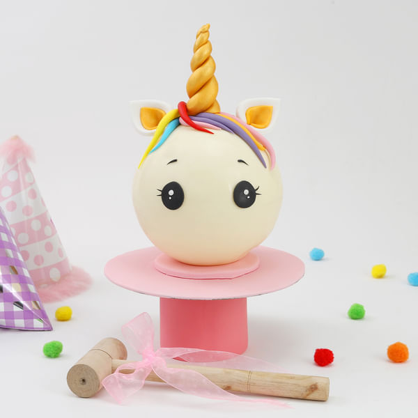 Unicorn Pinata Cake (1Kg)
