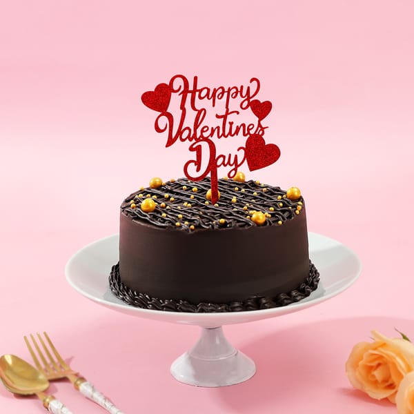 Valentine's Truffle Mini Cake (300 Gm)