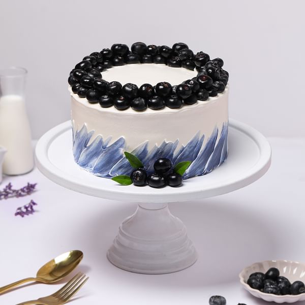 Vanilla Blueberry Bliss Cake (1 Kg)