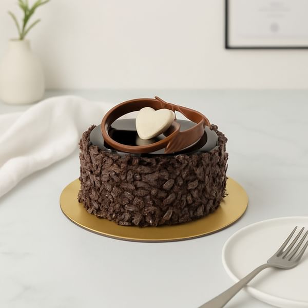 Velvety Dark Chocolate Cake (300 g)