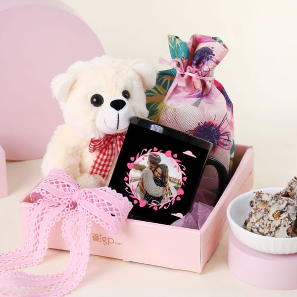 Warm Love Personalized Hamper