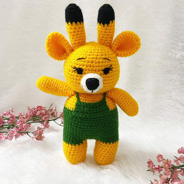 Whimsical Handcrafted Crochet Giraffe - Single Piece