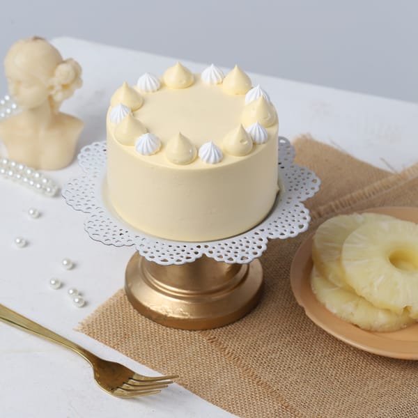 White Chocolate Pineapple Escapade (300 Gm)