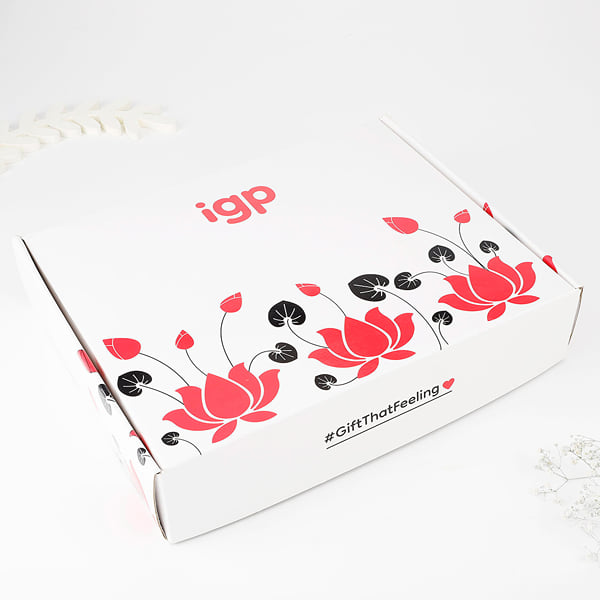 White ecofriendly box 1.5 kg