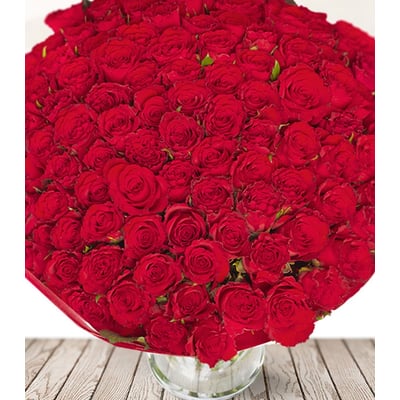 Send 100 Dreamy Red Roses Online, Same Day Delivery in UAE | IGP ...
