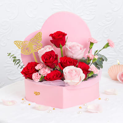 Buy/Send Blooms Of Love Valentine's Day Arrangement Online | IGP ...