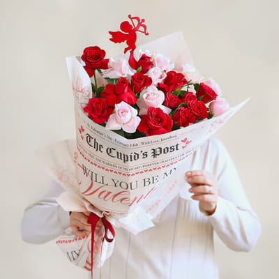 Buy/Send Classic Red and Blush Pink Rose Bouquet for Valentine's Day
