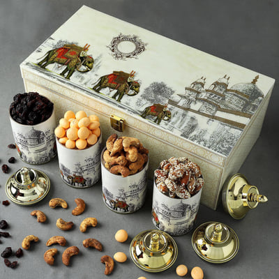 Buy/Send Delicious Gourmet Snacks Gift Box Online | IGP | J11146075