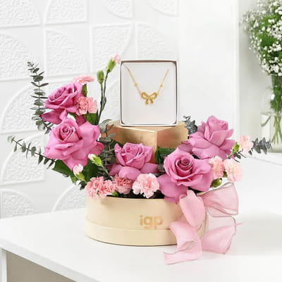 send-enchanted-elegance-personalized-arrangement-online-same-day
