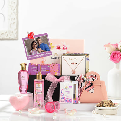 Buy/Send Forever Love Personalized Anniversary Gift Hamper Online | IGP ...