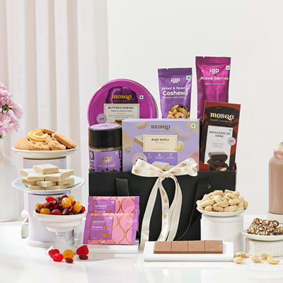 Buy/Send Gourmet Treasures Hamper Online | IGP | JVS1409085