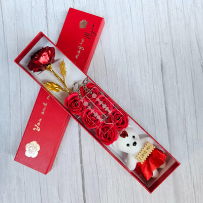 Buy/Send Personalized Charming Love Hamper Online | IGP | JVS1400533