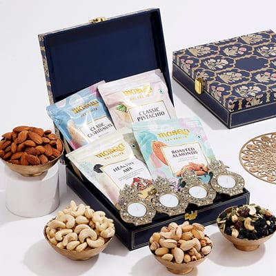 Send Regal Diwali Elegance Gift Hamper Online, Same Day Delivery in UAE ...