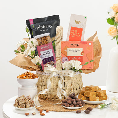 Buy/Send Spice And Sweet Elegance Gift Hamper Online | IGP | JVS1410305
