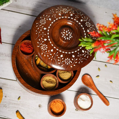 Buy/Send Spice Box - 7 Compartments - Wooden Online | IGP | JVS1217539