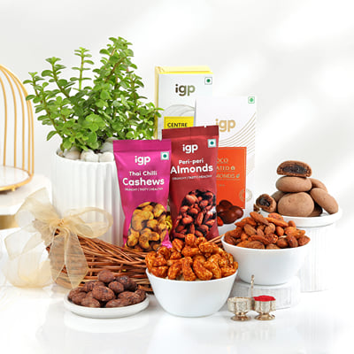 Buy/Send Sweet And Savoury Delight Basket For Bhai Dooj Online | IGP ...
