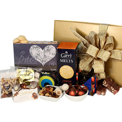 Buy/Send Sweet and Savoury - Gourmet Gift Hamper Online | IGP | IP1116917