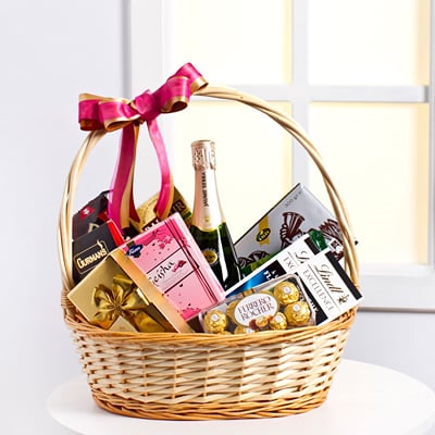 Buy/Send Sweet Gourmet Basket Online | IGP | ID1384118