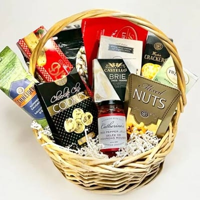 Buy/Send Warm Christmas Gourmet Indulgence Basket Online | IGP | JVS1435392