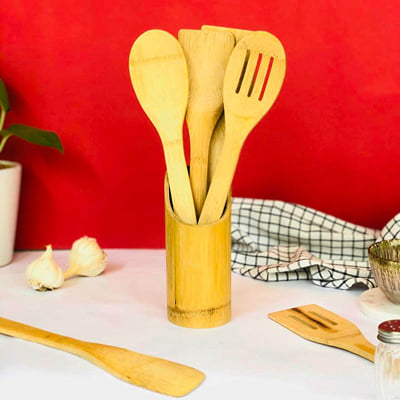 Send Spoons Buy/Send Wooden Spoon Set With Holder - Set Of 5 Online | IGP | JVS1218557