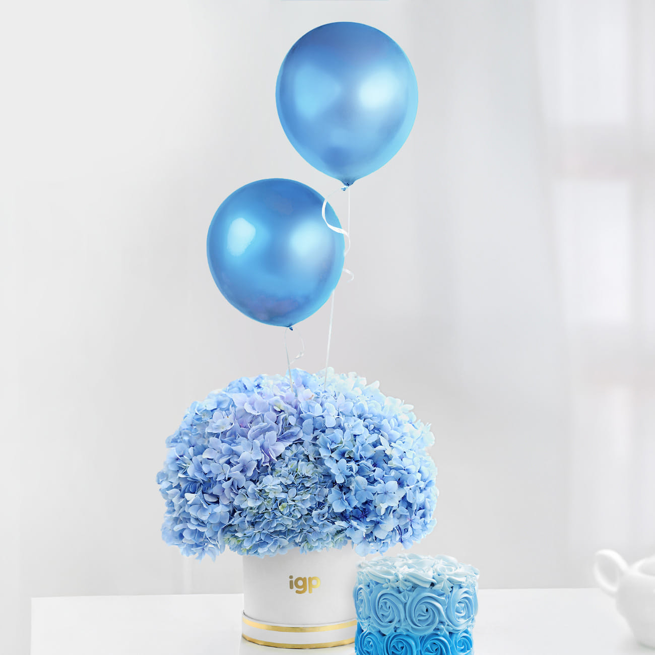 Aurora Blue Balloons Arrangement And Ombre Cake Combo