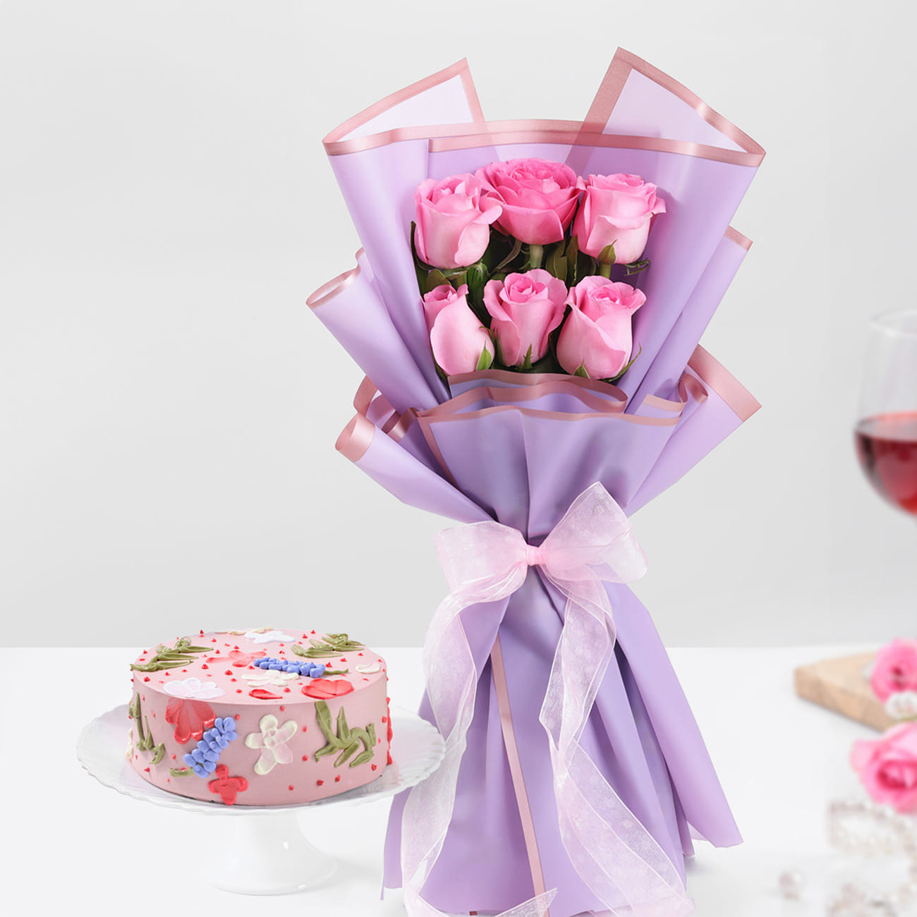 Blissful Bouquet And Delightful Cake Combo