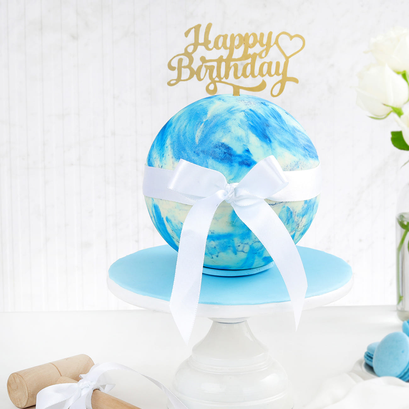 Blue Chocolate Pinata Ball Cake for Birthday (750 Grams)
