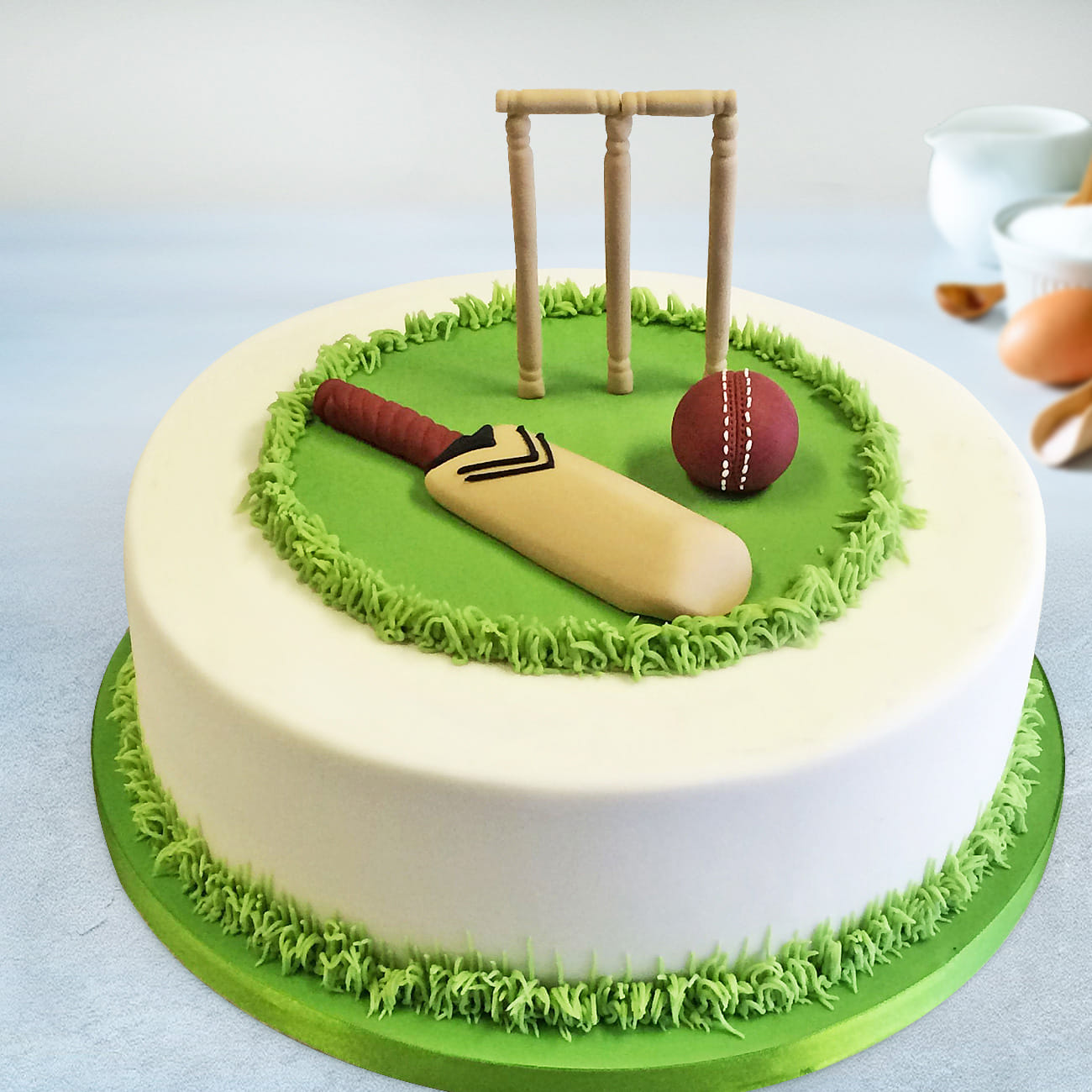 Cricket Field Semi Fondant Cake (1 kg)