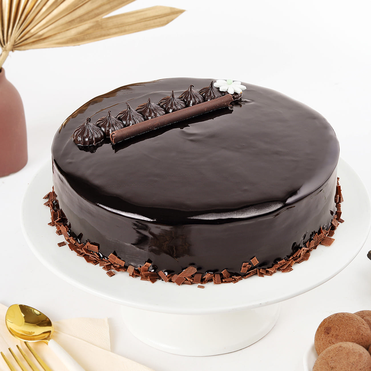 Delicious Truffle Cake (Half Kg)